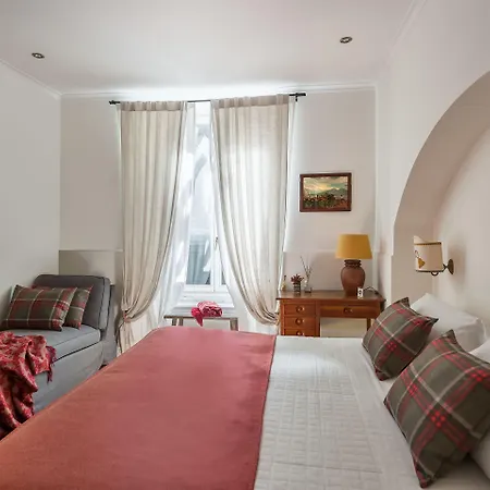 Weekend A فندق مبيت وإفطار 4*