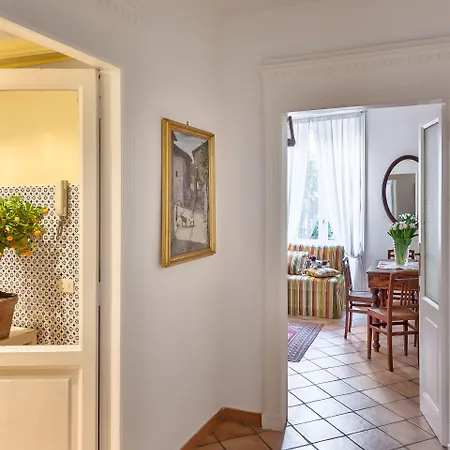 Weekend A 4* נאפולי